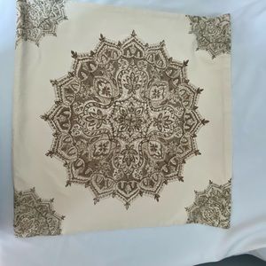 Pottery Barn Linen Cotton Blend Cream and Taupe PIllow Cover 24".